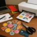 Cartões de Crédito e Financiamentos para Lançar um Side Hustle de Adesivos Personalizados